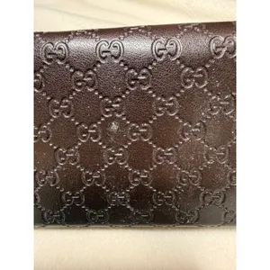 Gucci Dark Brown Guccissima Monogram Triangular Sunglasses Case Snap Closure thumbnail 6