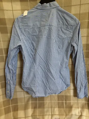 J. Crew Women’s Slim Navy and White Striped Button Down Shirt Size 10 thumbnail 4