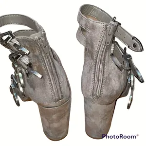 Mossimo Western Buckle Heeled Gladiator Sandals thumbnail 5