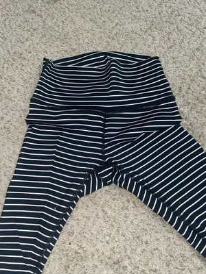 Lululemon Wunder Under 28" thumbnail 5