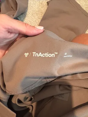 NWOT Aritzia TNAction taupe wide leg flare performance leggings size medium thumbnail 4