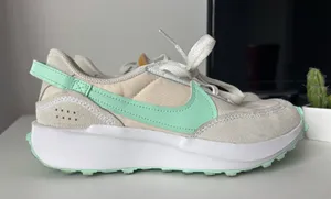 Nike Shoes Women’s thumbnail 1
