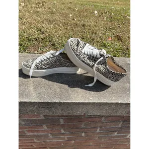 Gianni Bini Leopard Print‎ Platform Sneakers Women's Size 9M thumbnail 2