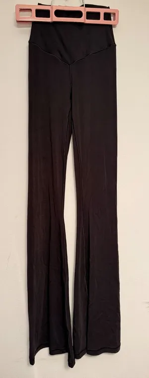 OFFLINE by Aerie Real Me High‎ Rise Flare Leggings Black XS thumbnail 1