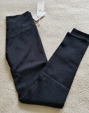 GOOD AMERICAN Wide Rib Shine Seamless Compression Leggings Black S/M 1/2 thumbnail 1