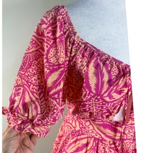Sienna Sky Tropical‎ Puff Sleeve Dress Womens Medium Pink Excellent Smocked Back thumbnail 8