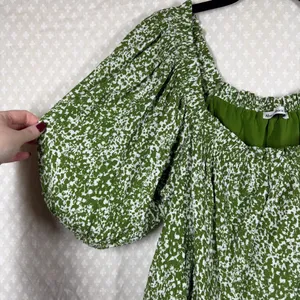 Abercrombie & Fitch Green White Splattered Print Puff Sleeve‎ Top thumbnail 4