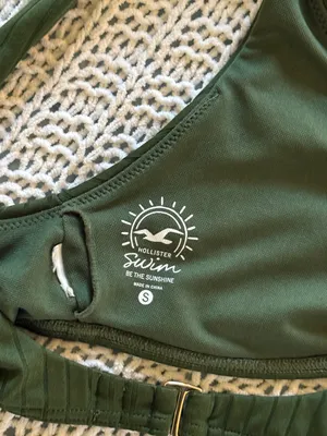Hollister Olive Forest Green Ribbed Bikini Top Metal Ring Center Size Small thumbnail 3