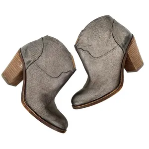 Lucky Brand Bronze Metallic Leather Booties Sz 7 thumbnail 1