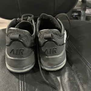 Nike Black and White Sneakers thumbnail 2