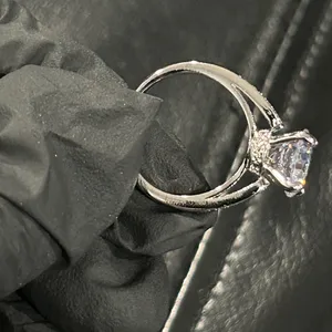 Elegant Silver Women's Ring thumbnail 6