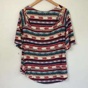 Wrangler | Arrow Print Cold Shoulder top sz M thumbnail 4
