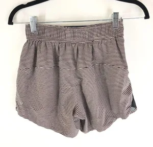 Lululemon Womens Go The Distance Reversible Shorts Striped Brown Gray 4 thumbnail 2