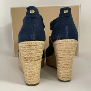 Michael Kors Womens Sz 9 Berkley Sandal Blue Wedge‎ Platform Espadrille Zip Up thumbnail 6