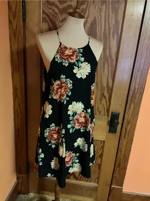 Ecote Entro Black Floral Halter Neck Swing Dress Medium Pockets thumbnail 7
