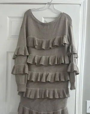 One Teaspoon Elegant Ruffle Tiered Sweater Dress - Beige thumbnail 4