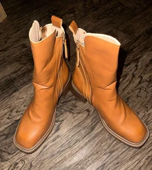 Tan Vegan Leather Mid thumbnail 1