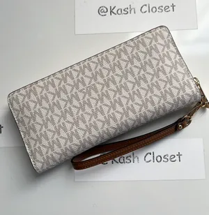 Michael Kors Large Logo Travel Continental Wallet/Wristlet - Vanilla thumbnail 3