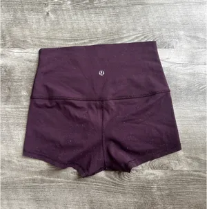 Lululemon High-Rise Shorts  thumbnail 2