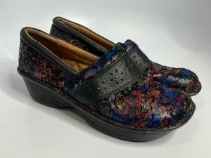 Nurse mates pillow top clogs‎ multicolored size 8 thumbnail 1