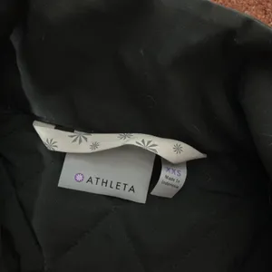 Athleta Black Quilted Full‎ Zip Jacket Mock Neck Performance XXS 138602-00 thumbnail 2