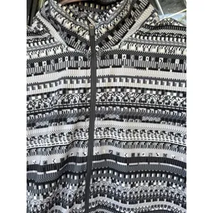 Nike Pro Dri-FIT women Large Black White Pixel Geometric Quarter-Zip Pullover thumbnail 2