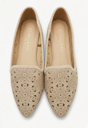 Kate & Olivia beige laser-cut pointed toe flats Brand new size 7 thumbnail 1