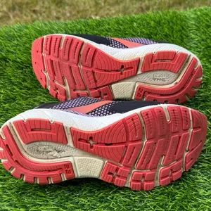 Women's Brooks Adrenaline GTS 22 Size 7.5 thumbnail 10