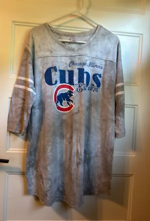 Genuine Merchandise Cubs shirt thumbnail 1