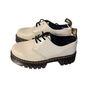Dr. Martens 10M Audrick 1461 3-Eye Oxford Shoes Beige Platform Oxford Shoes thumbnail 9