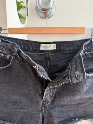 abercrombie & fitch the 90s relaxed jean high rise black denim shorts size 31 thumbnail 2