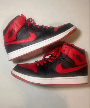 Men’s Nike Air Jordan 1 Mid Red and Black thumbnail 1