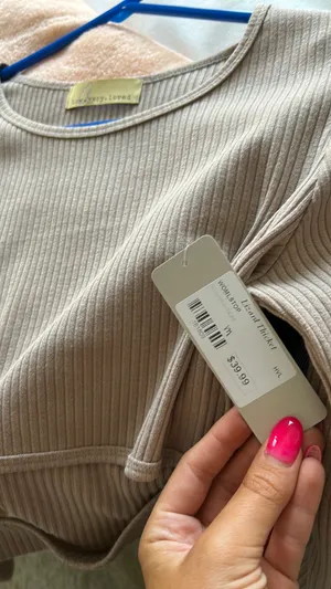 Cut Out Top Size M thumbnail 3