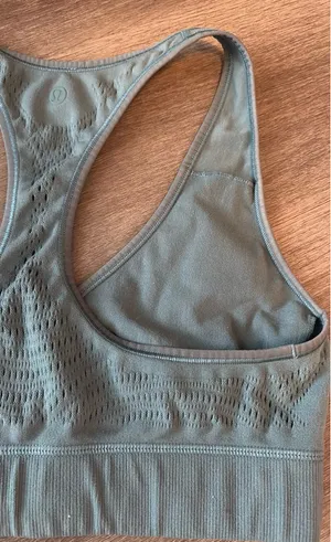 Lululemon Digital Rain Bra size 10 thumbnail 5