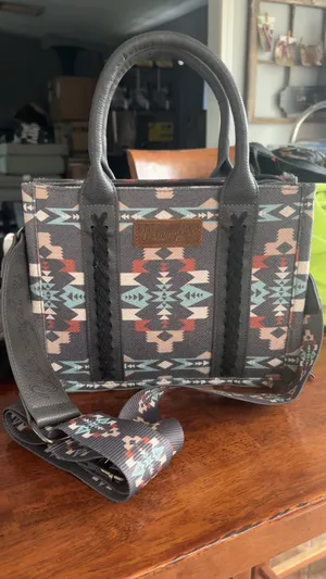 Wrangler purse thumbnail 1