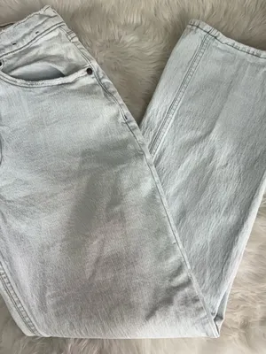 Abercrombie & Fitch Curve Love Baggy Mid Rise Jeans 26 / 2 Light Wash thumbnail 3