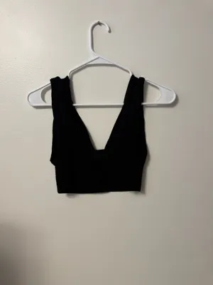 House of Harlow V-neck Tank thumbnail 2