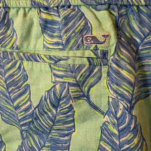 Vineyard Vines Palm Leaf Print Shorts Size Medium Green Blue‎ thumbnail 3