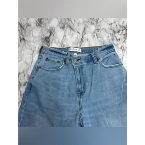 Abercrombie & Fitch Curve Love The 90s Slim Straight Ultra High Rise Jeans 28/6 thumbnail 6