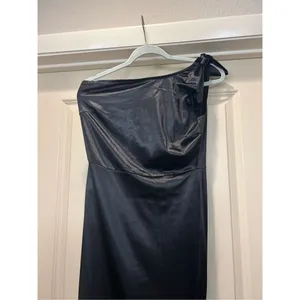 NEW Black Satin 1 Shoulder Long Sleeve High Slit Maxi Dress M thumbnail 2