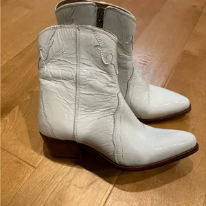 Free People New Frontier Western ankle boot bootie cowgirl white 37 7 thumbnail 2