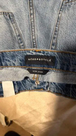 Aeropostale Mom Jeans High-Rise Distressed thumbnail 4