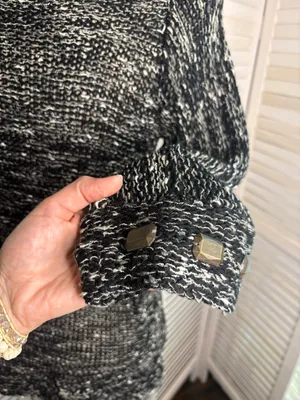 BCBGMAXAZRIA Sweater Knit Cable wrap thumbnail 3