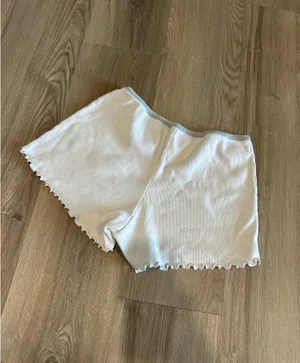 Brandy Melville Shorts thumbnail 2