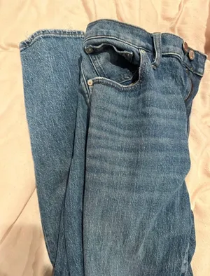 High-Rise Slim Crop Boyjean thumbnail 1