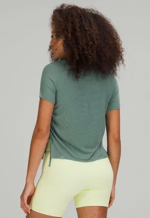 Lululemon T Shirt thumbnail 2