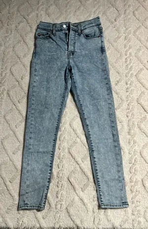 Wrangler skinny jeans size 25 thumbnail 1