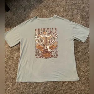 Nashville TShirt Size XL thumbnail 1