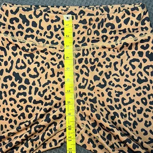 Unbranded Women’s Leopard Print Mid Rise Leggings‎ Size Medium thumbnail 5