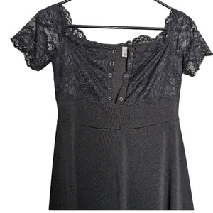 Black Lace Up Dress Off-Shoulder Grommet M Dark Romantic Whimsigoth Witchy‎ Sexy thumbnail 6